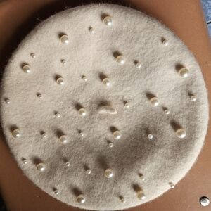 Elegant Vintage 1960s Wool Cream Beret with Pearl Accents